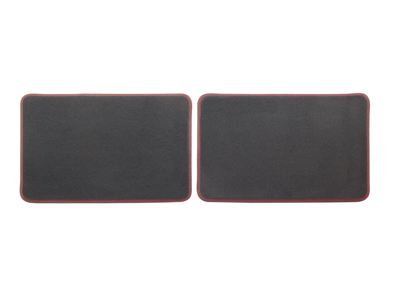 Focus Alfombrillas de terciopelo premium traseras, en color negro con costura en color rojo. - Image 4