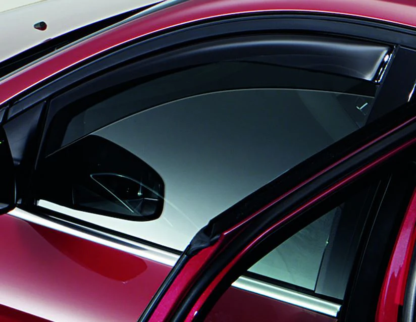 Focus ClimAir®* Deflector de aire con accesorio desde 10/2014 en adelante