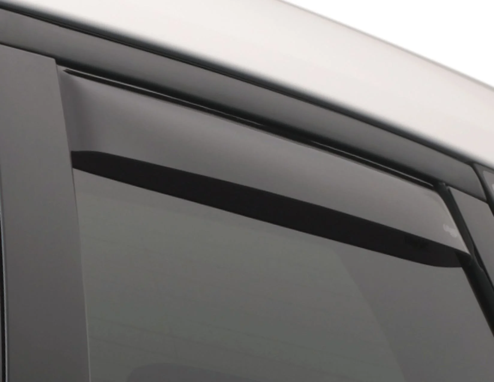 Ford All-Electric Capri®/All-Electric Explorer® ClimAir®* Deflector de aire para ventanillas de puertas traseras - Image 4