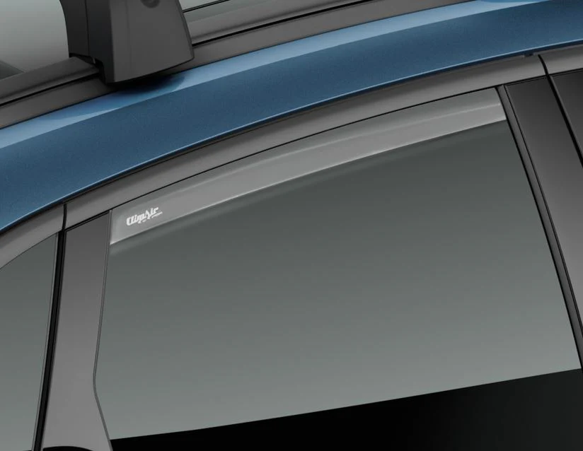 Ford Kuga desde 12/2019 ClimAir®* Deflector de aire para ventanillas traseras - Image 2
