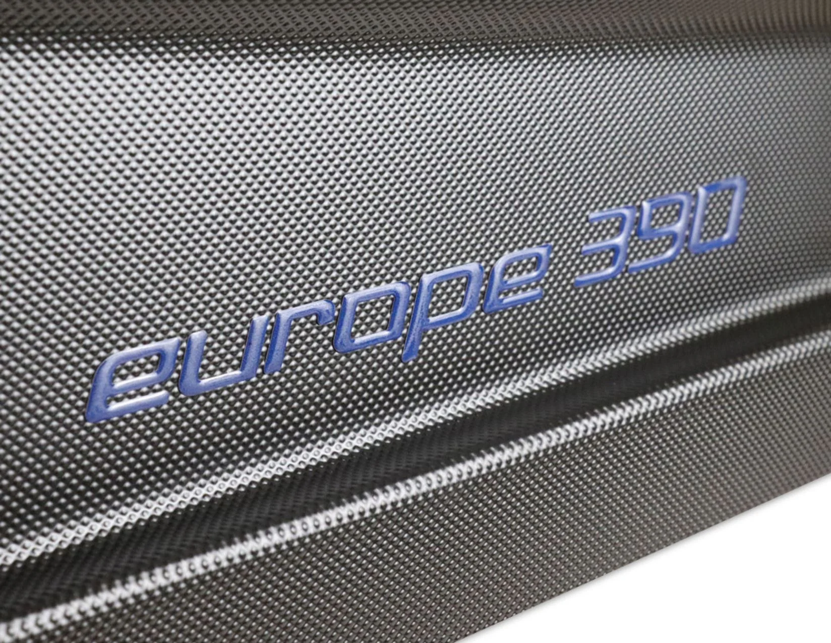 G3* Baúl de techo Elegance Europe 390, con grabado en color negro mate. - Image 4