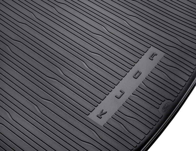 Kuga Alfombra antideslizante para maletero - Image 12