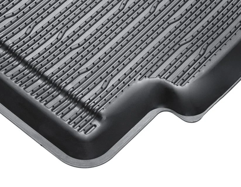 Kuga Alfombrillas de goma traseras, negras, estilo bandeja con bordes elevados. - Image 12