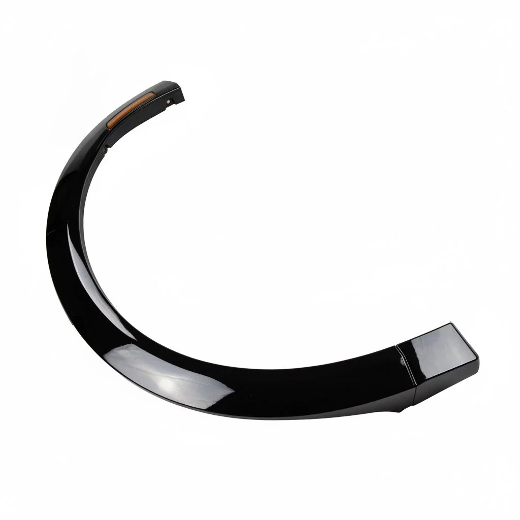 Moldura paso rueda trasera negra IZQ Mustang Mach-E 2020+