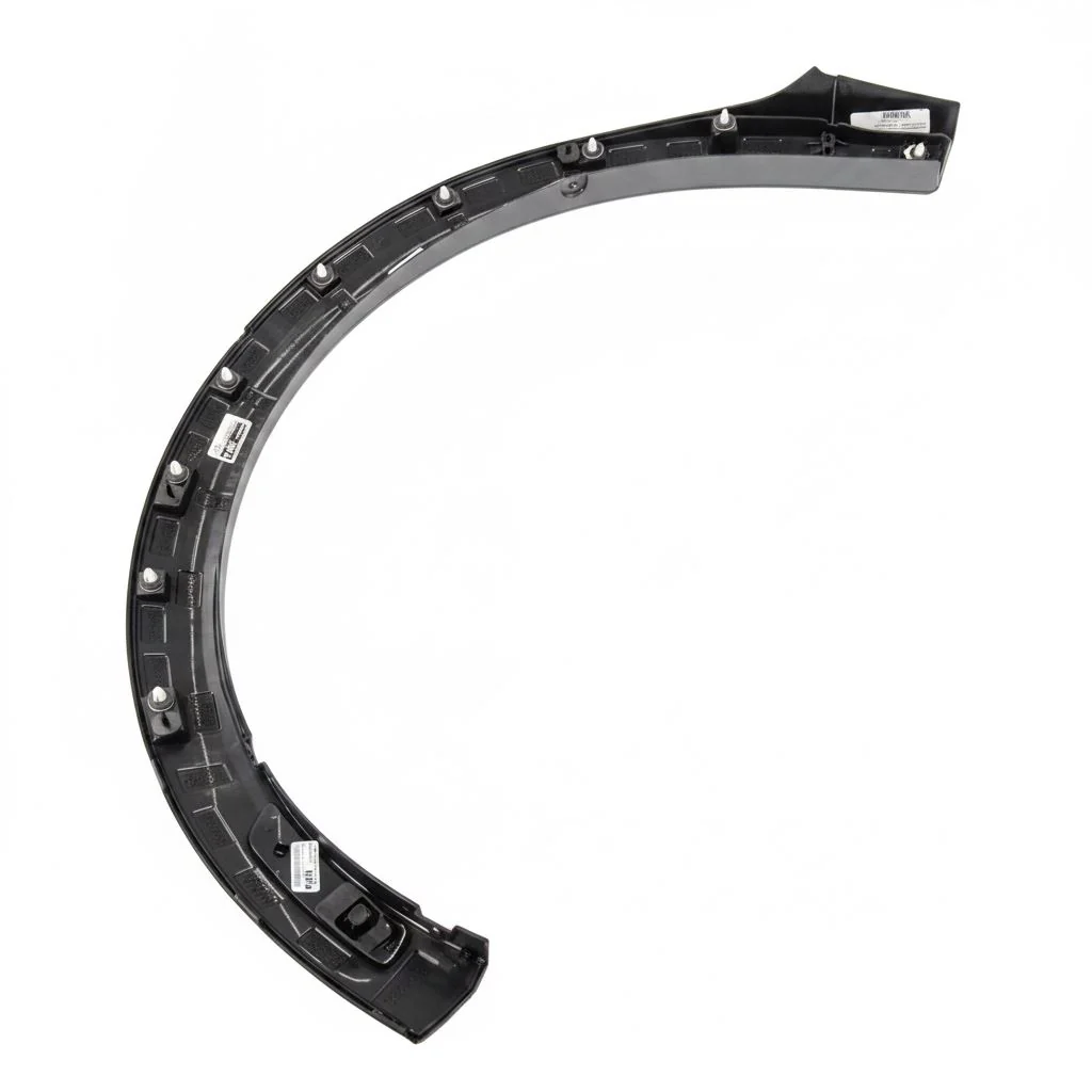 Moldura paso rueda trasera negra IZQ Mustang Mach-E 2020+ - Image 2