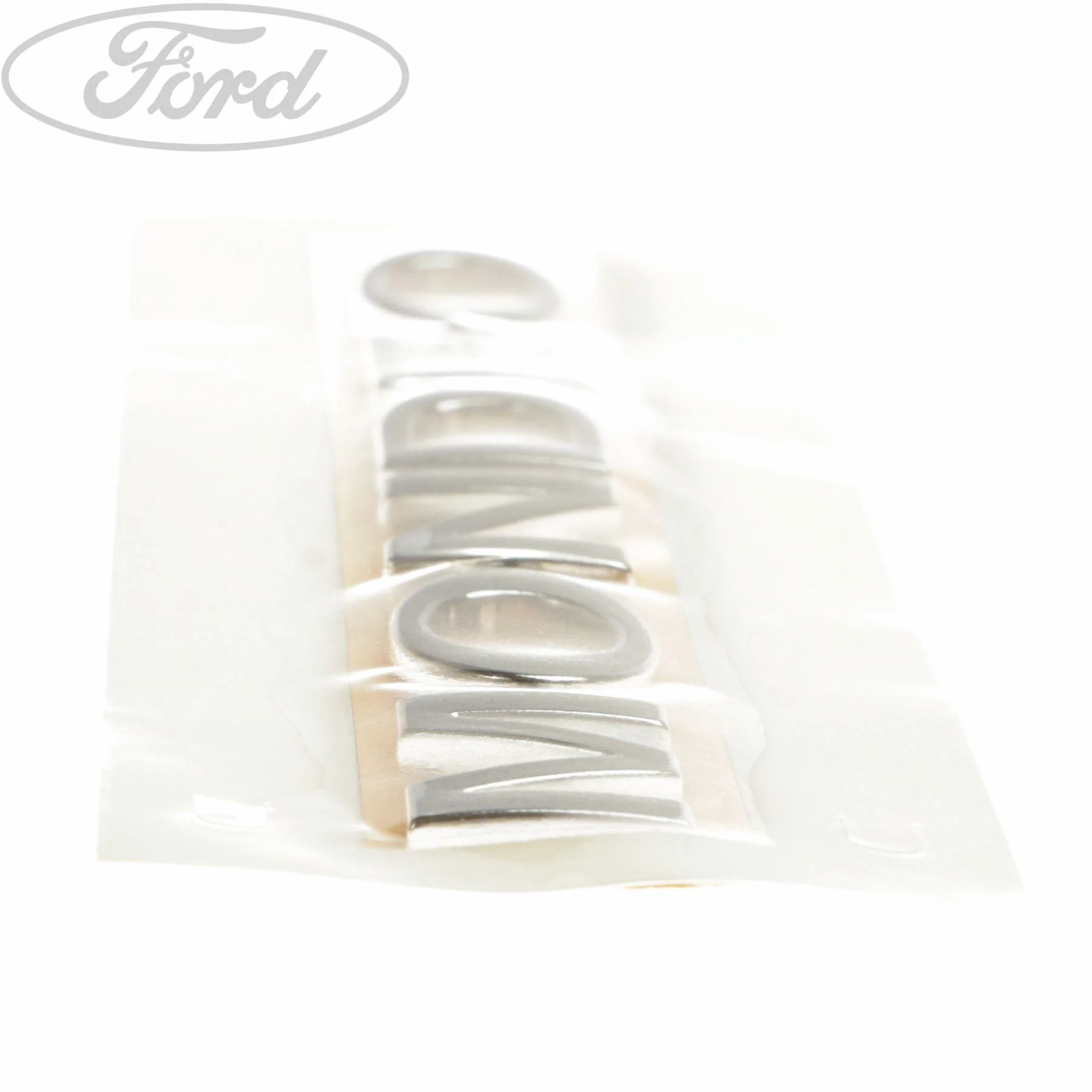 Ford Mondeo 2001-2014 Placa Nombre Emblema Maletero Negra 1132601 - Image 3