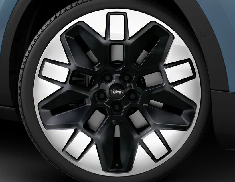 Original Ford All-Electric Explorer Llantas de aleación 21" trasera - Image 2
