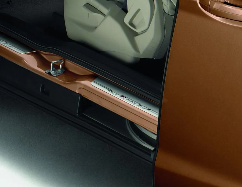 Original Ford B-MAX desde 01/2012 Protectores de umbral de puerta traseros - Image 2