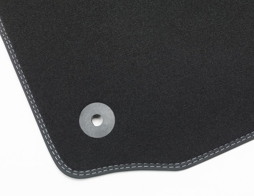Original Ford Fiesta 11/2012-06/2017 Alfombrillas de terciopelo delanteras - Image 4