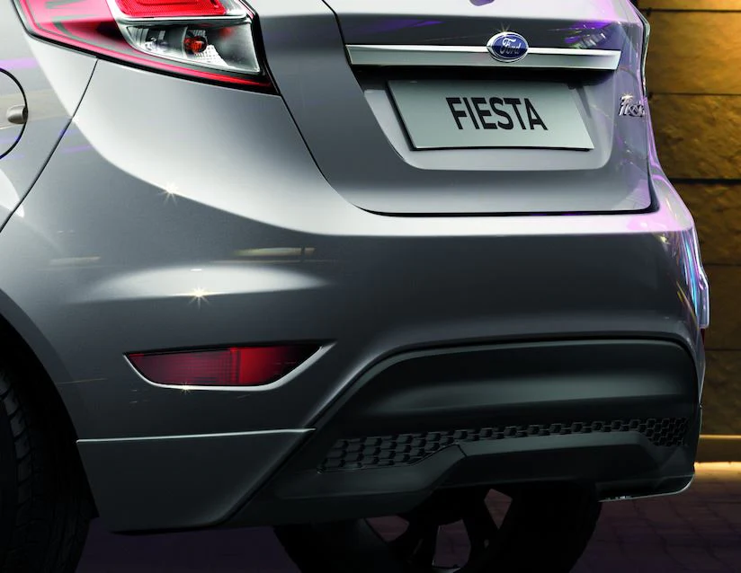 Original Ford Fiesta 11/2012-06/2017 Kit de diseño de paragolpes trasero - Image 2