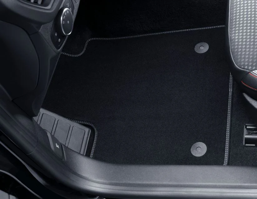 Original Ford Focus desde 04/2018 Alfombrillas de terciopelo delanteras - Image 10