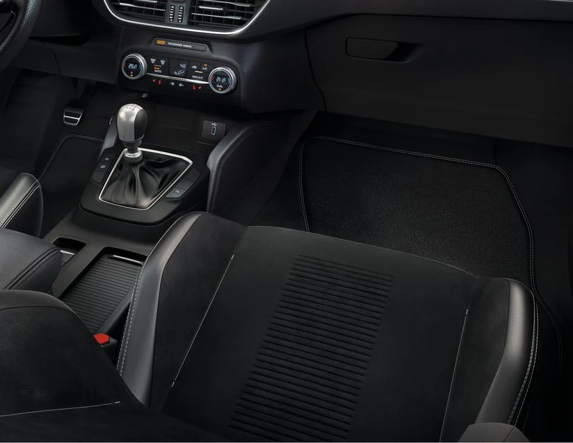 Original Ford Focus desde 04/2018 Alfombrillas de terciopelo premium delanteras - Image 12