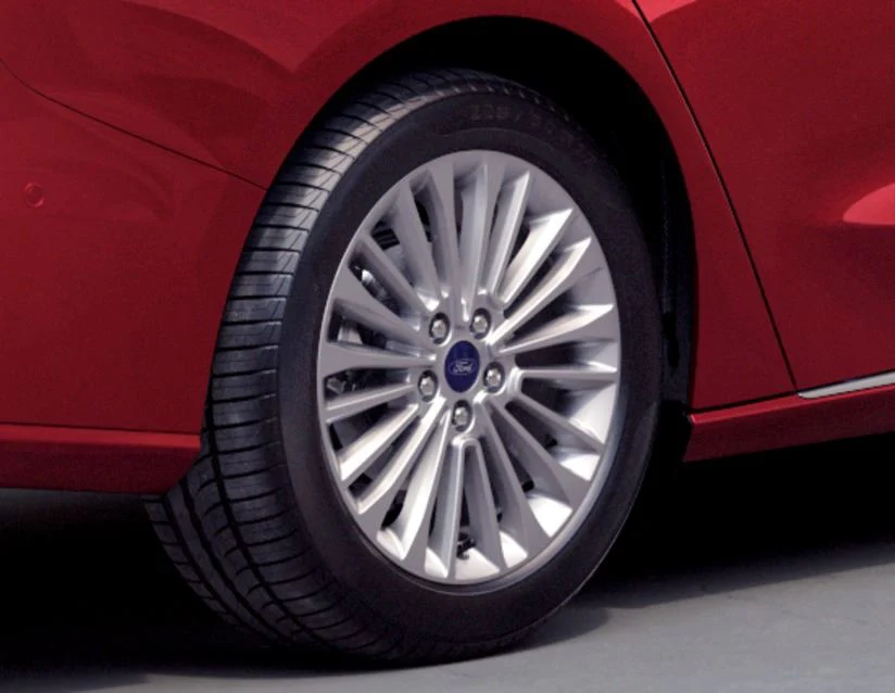 Original Ford Focus Llantas de aleación 17" diseño de 10 x 2 radios - Image 6