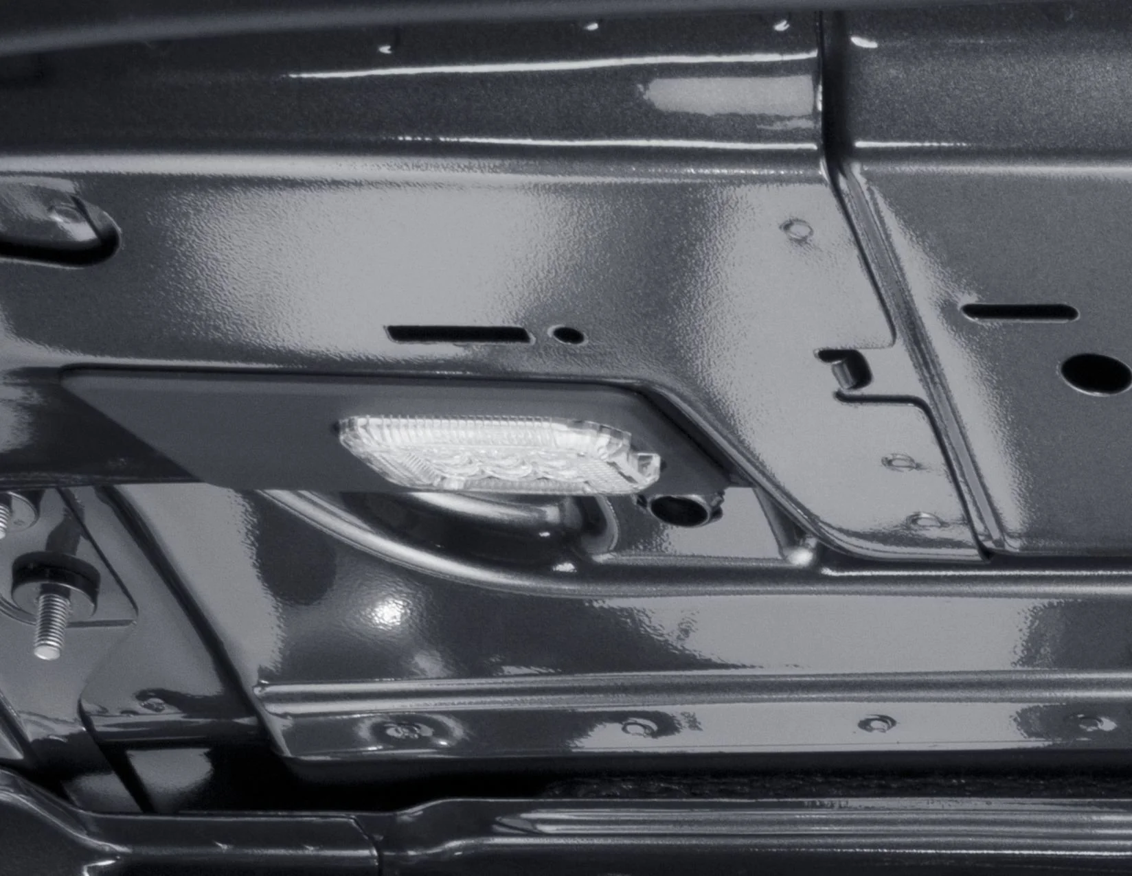 Original Ford Luz LED interior para el techo del área de carga. - Image 4