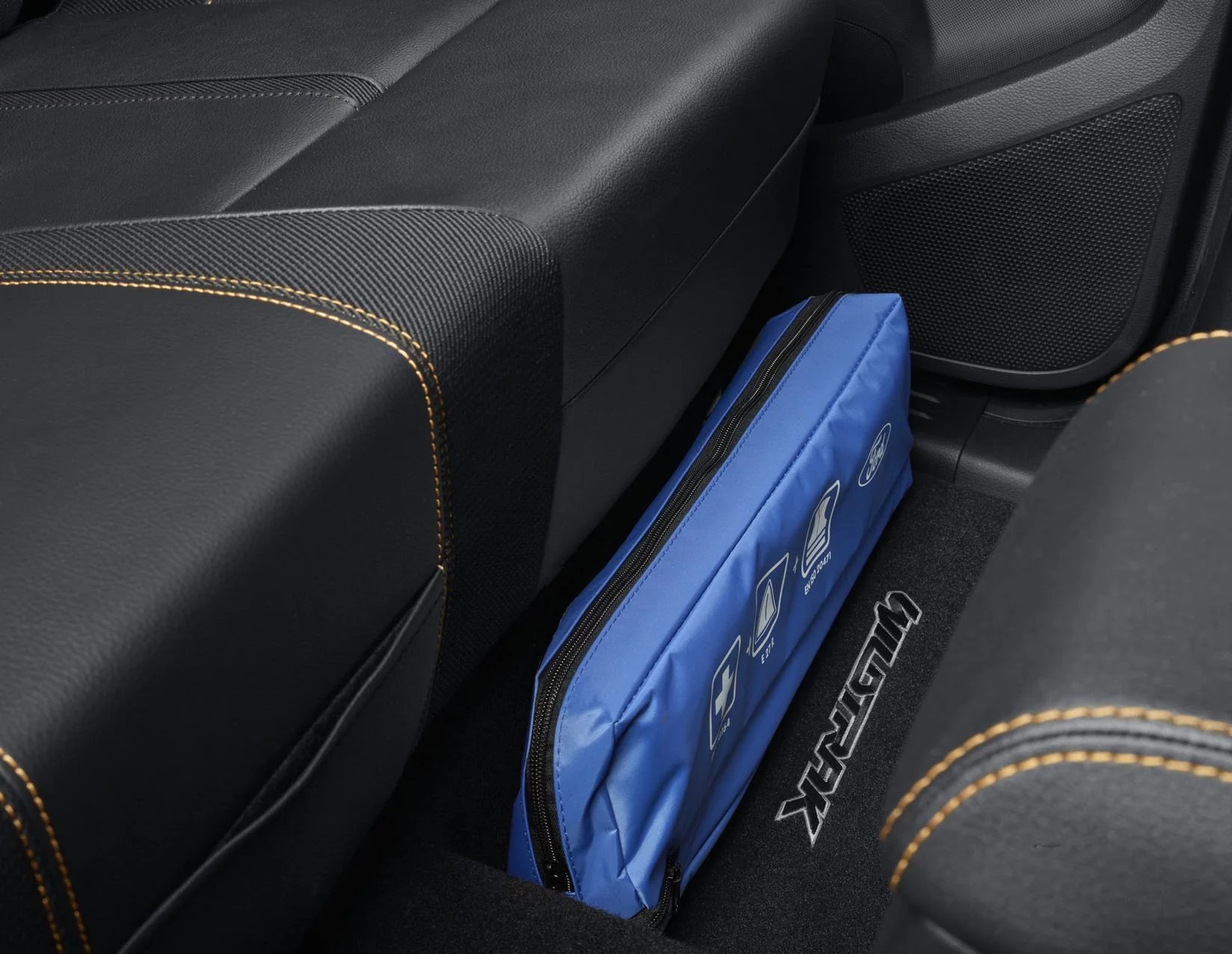 Original Ford Paquete de seguridad premium con bolsa flexible en color azul. - Image 8