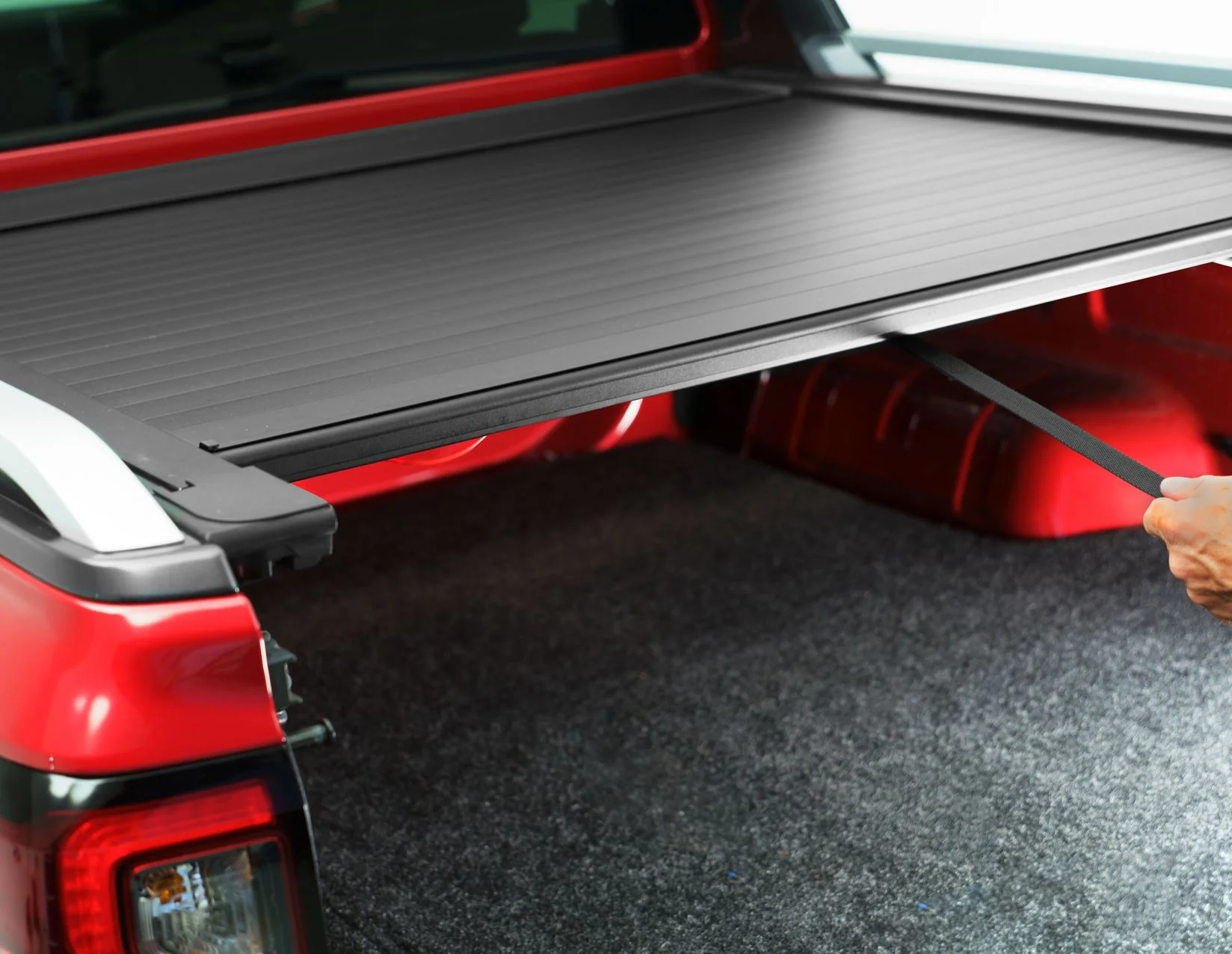 Original Ford Ranger desde 06/2022 Funda de maletero enrollable en color negro - Image 10