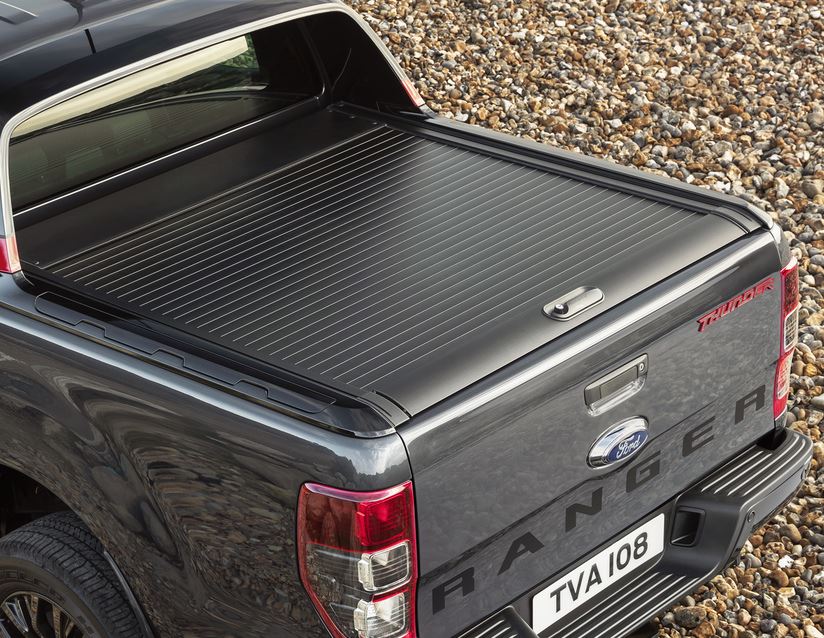 Original Ford Ranger Funda de maletero enrollable en color negro. - Image 2