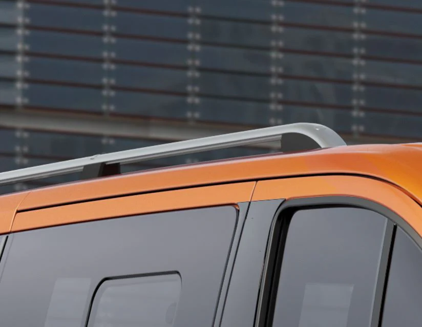 Original Ford Tourneo/Transit Custom Barras longitudinales portaequipajes para techo de color plateado - Image 22