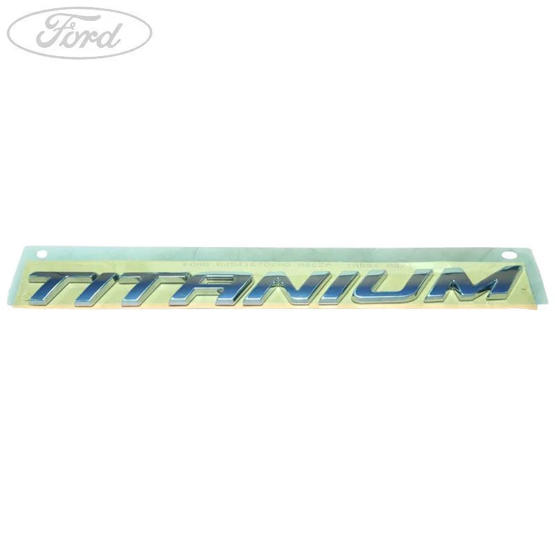 Placa con emblema Titanium cromado original para Ford Kuga 2016-2058348 - Image 2