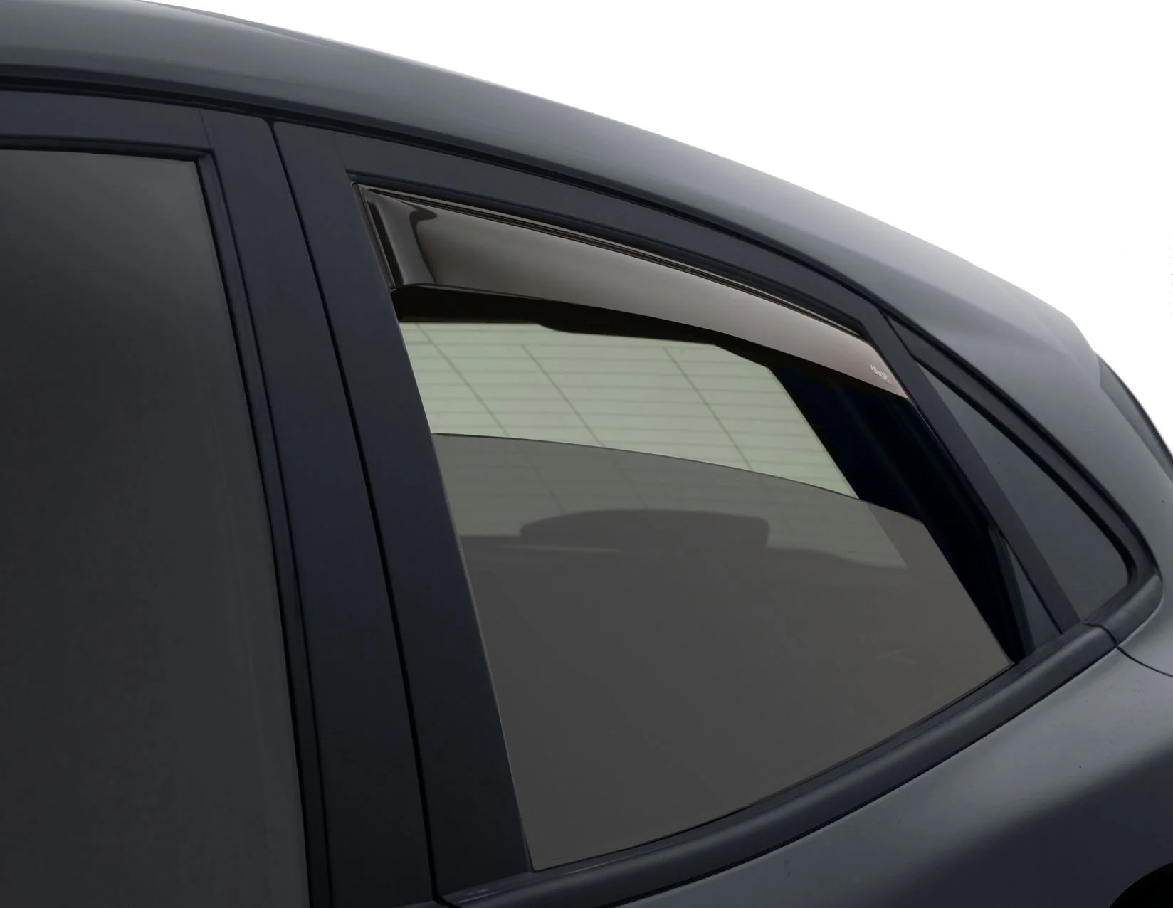 Puma desde 10/2019 ClimAir®* Deflector de aire para ventanillas traseras - Image 3