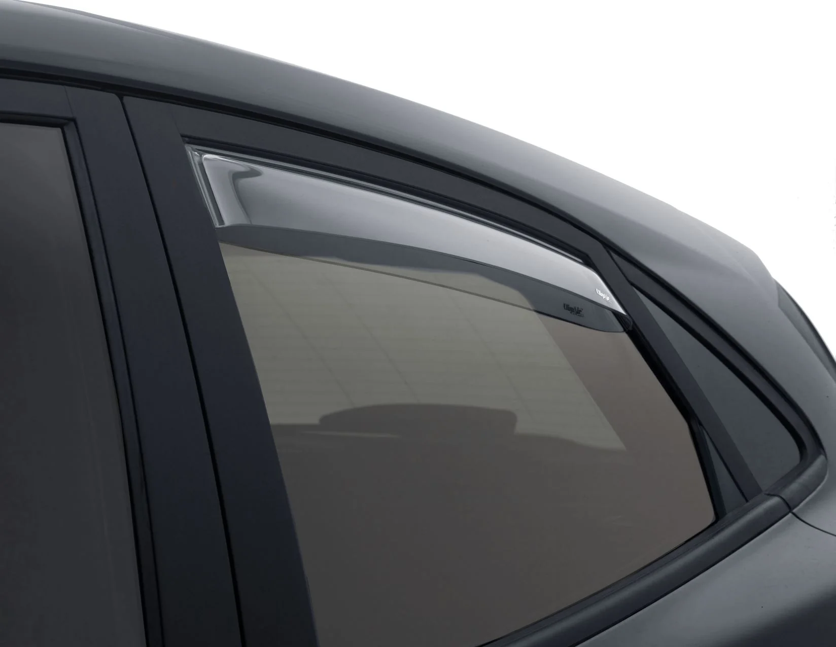 Puma desde 10/2019 ClimAir®* Deflector de aire para ventanillas traseras