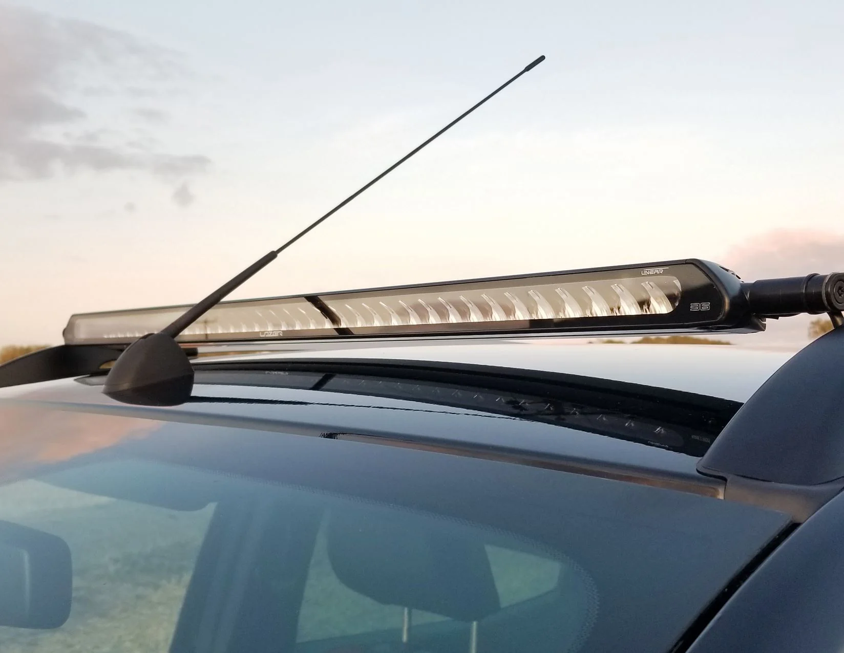 Ranger 02/2019-06/2022 Alpex 4x4* Barra de iluminación LED Lazer Linear-36 XL.