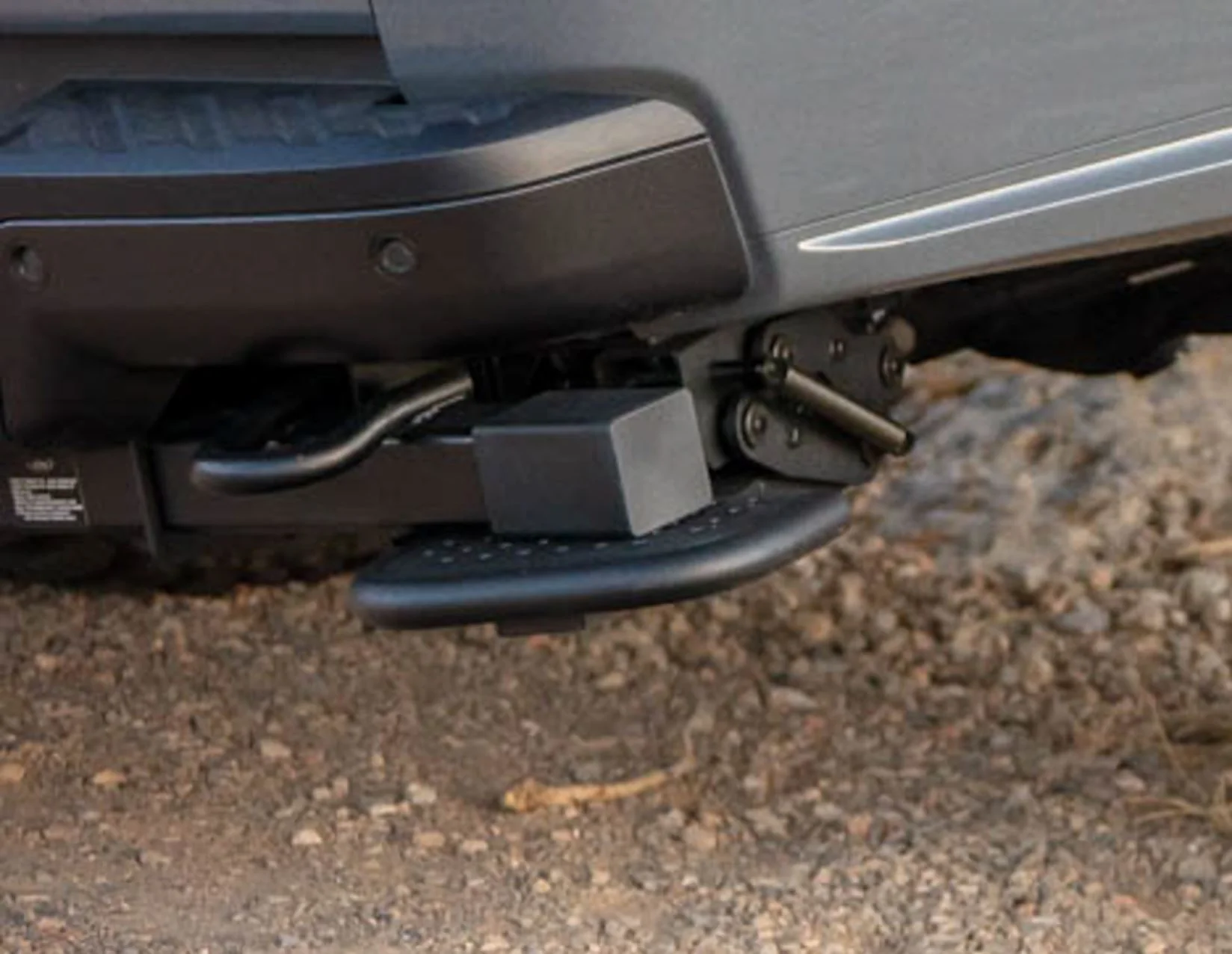 Ranger 02/2019-06/2022 Pickup Attitude* Escalón plegable trasero. - Image 3