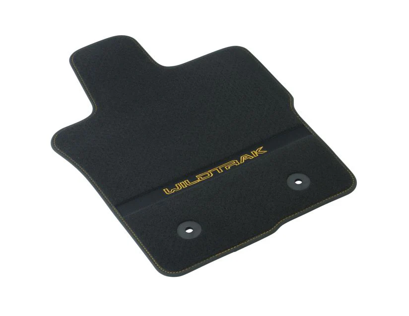 Kit de alfombrillas de moqueta delanteras y traseras Ranger Wildtrak automática 2022+ negro con logo amarillo - Image 2