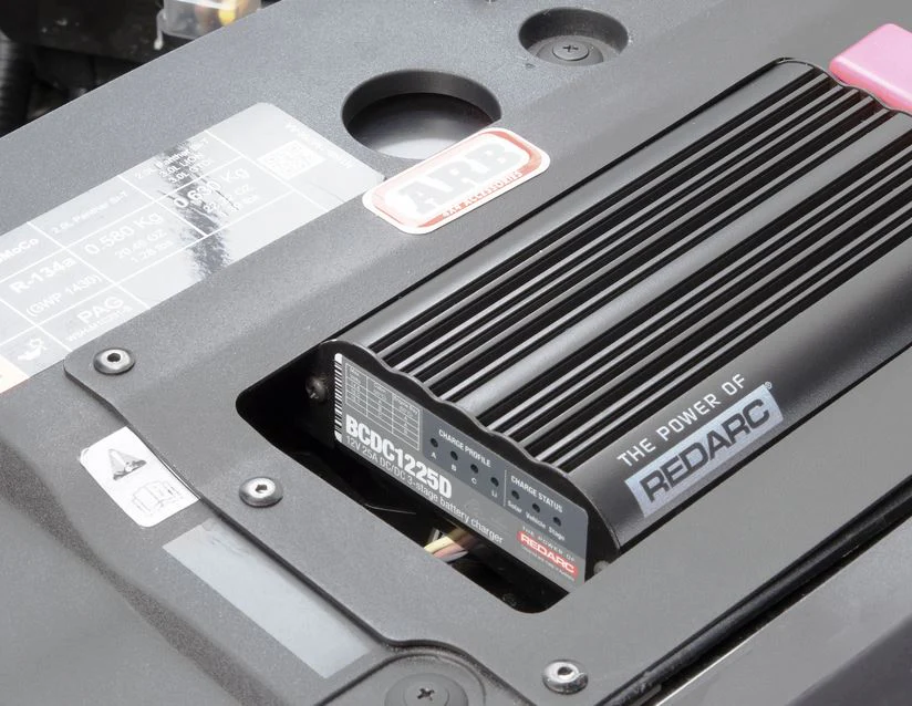 Kit de baterÃa auxiliar ARB para Ranger 2022+ excepto PHEV y Raptor - Image 11