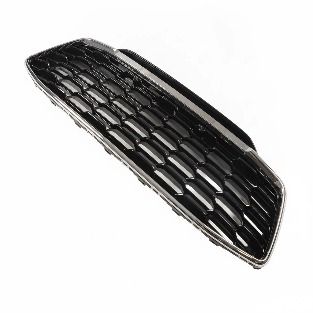 Rejilla superior de parachoques negro y cromo Puma Titanium 2020+ - Image 2