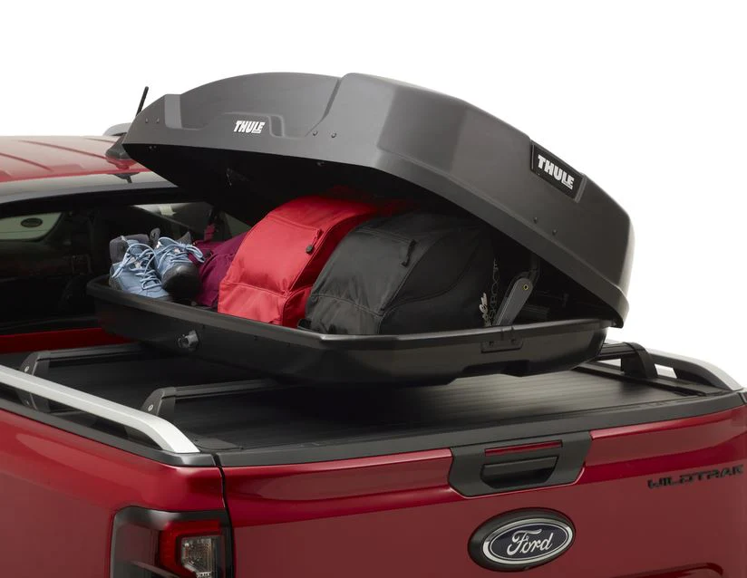 Thule®* Baúl de techo Force XT S, en color negro mate Aeroskin. - Image 37