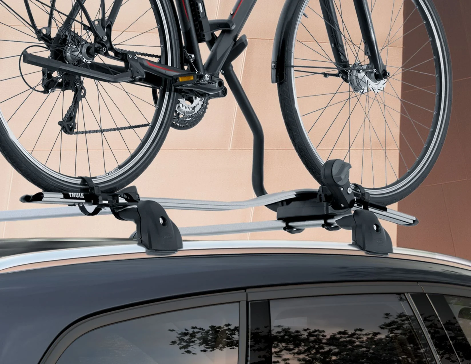 Thule®* Portabicicletas para techo Expert 298. - Image 7