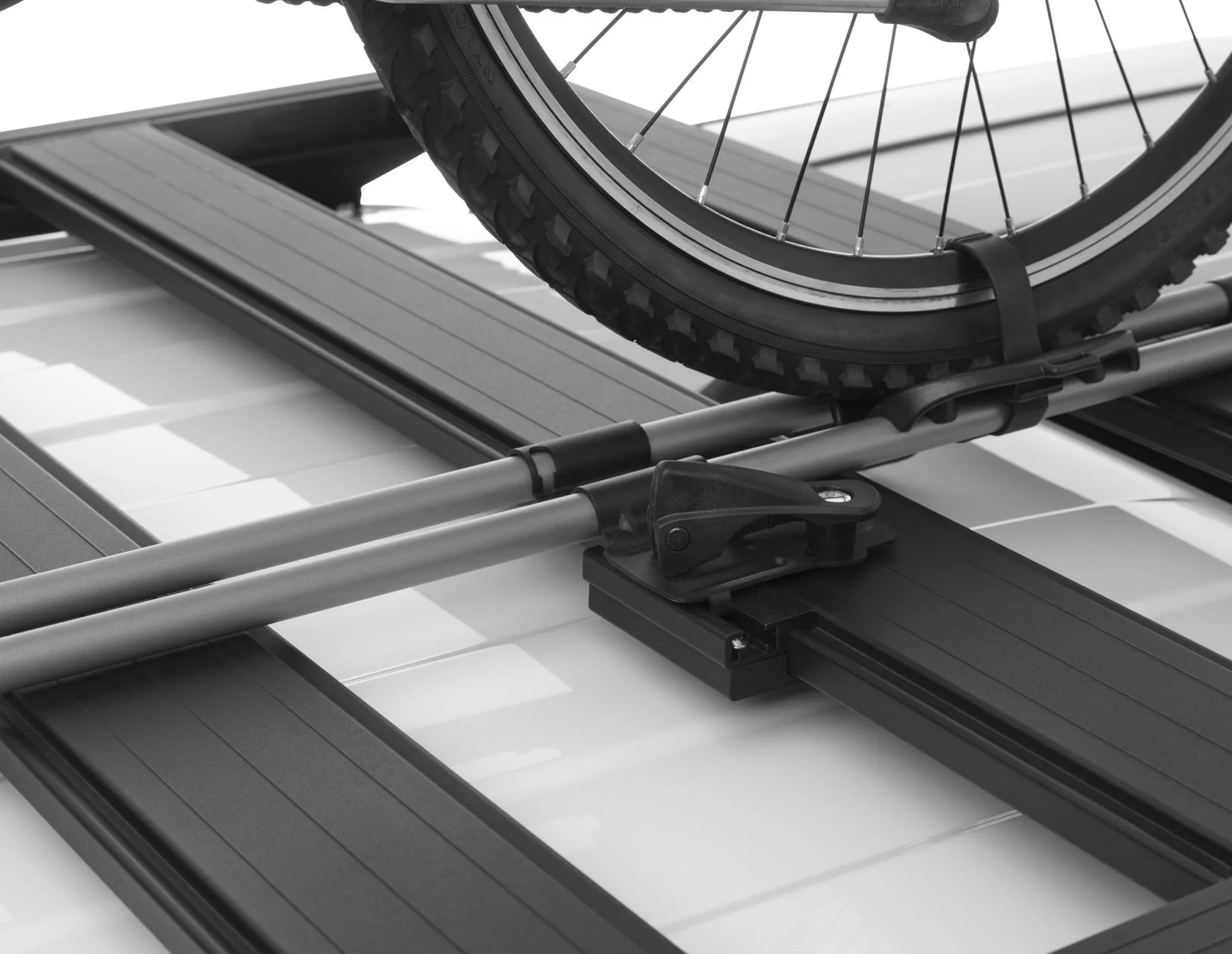 Thule®* Portabicicletas para techo FreeRide 532. - Image 7