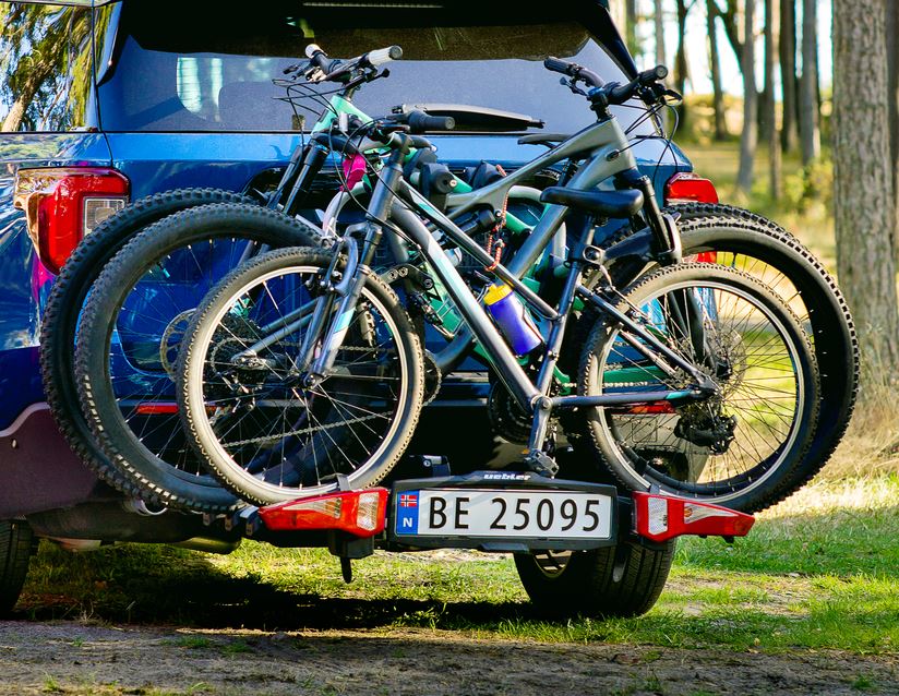 Uebler* Portabicicletas trasero I31, para 3 bicicletas, inclinable 60°. - Image 3